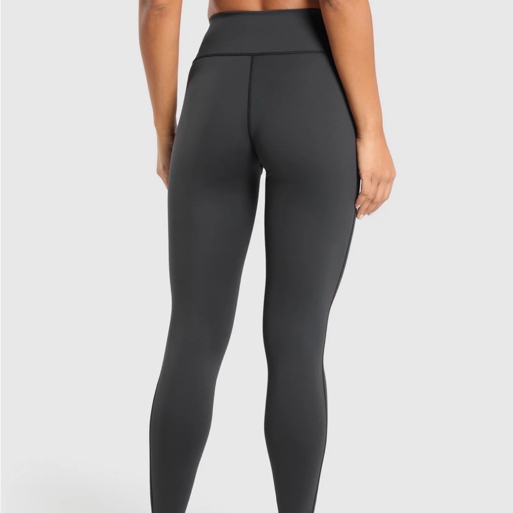 Gymshark Elevate Black Leggings (Tall) - Picture 6 of 6
